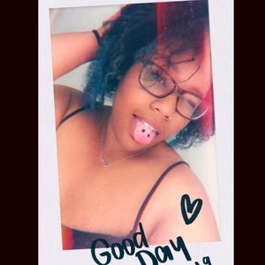 Meet your Posher, Najah